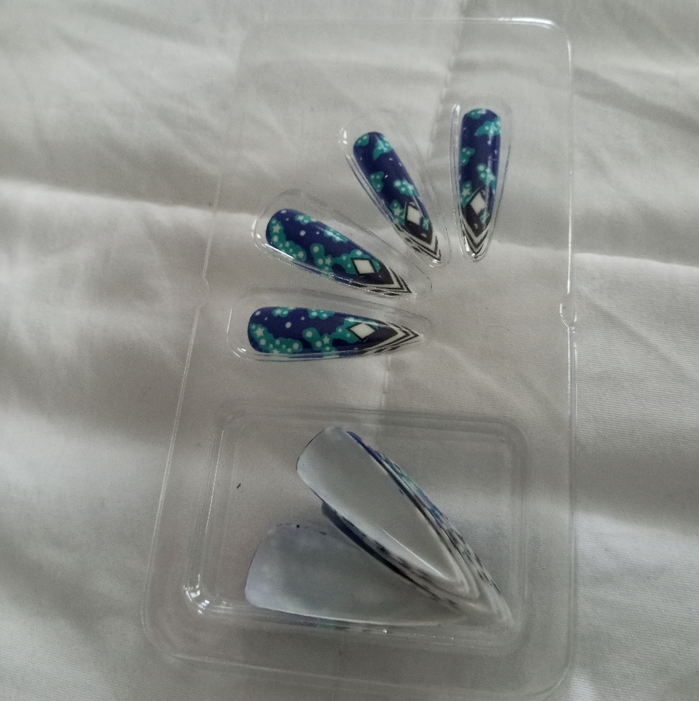 SITILETTO EXTRA LONG acrylic nails blue floral print nail kit press on glue on
